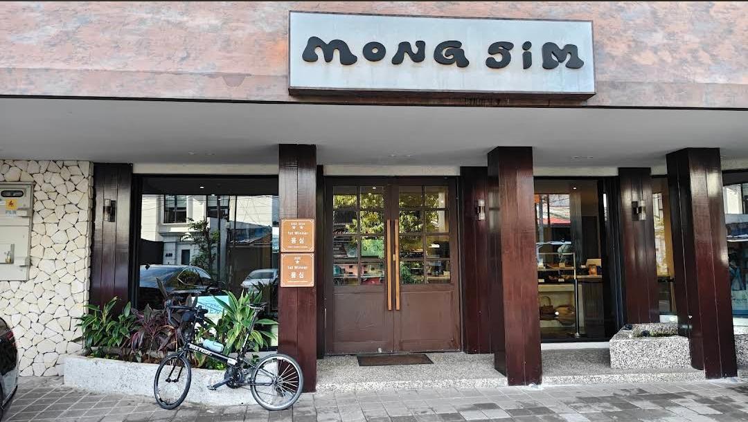 Mongsim Bakery ( Furniture & Signage )